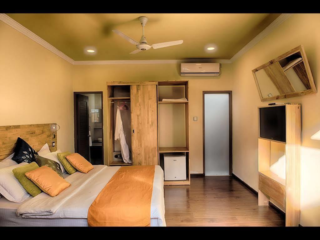 Narnia Maldives Hotel остров Маафуши Екстериор снимка