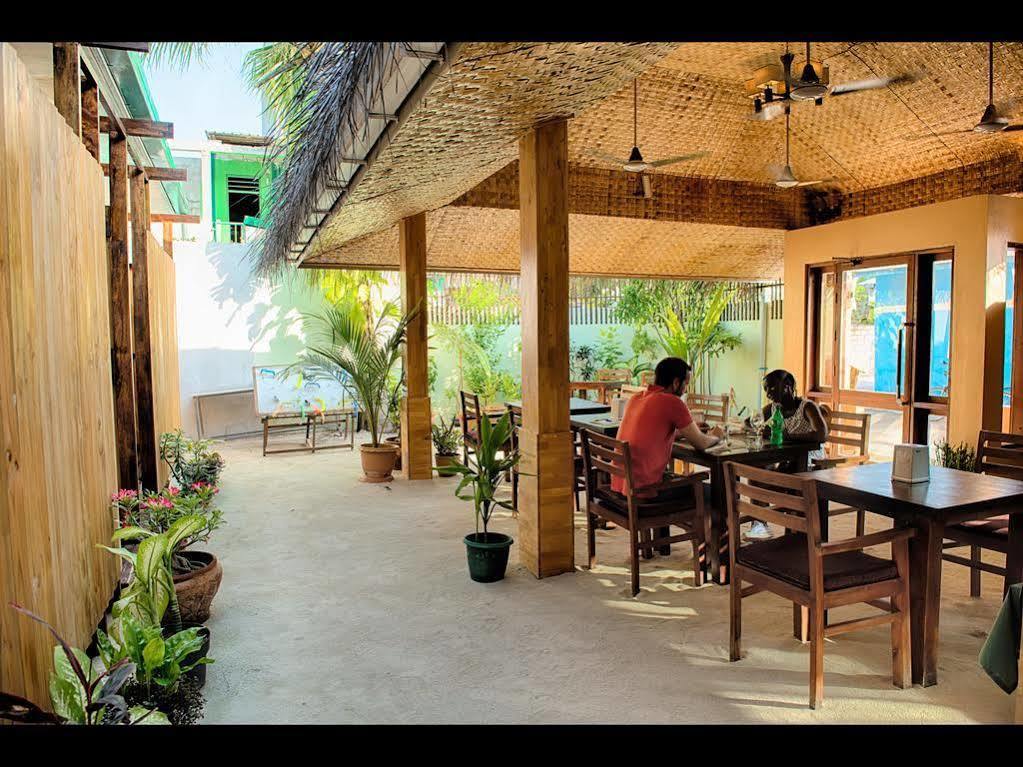 Narnia Maldives Hotel остров Маафуши Екстериор снимка