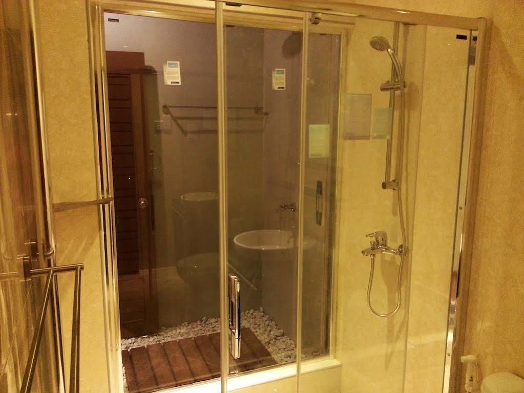 Narnia Maldives Hotel остров Маафуши Екстериор снимка